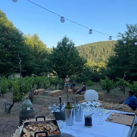 مكان تخييم Les Cruses Ribes